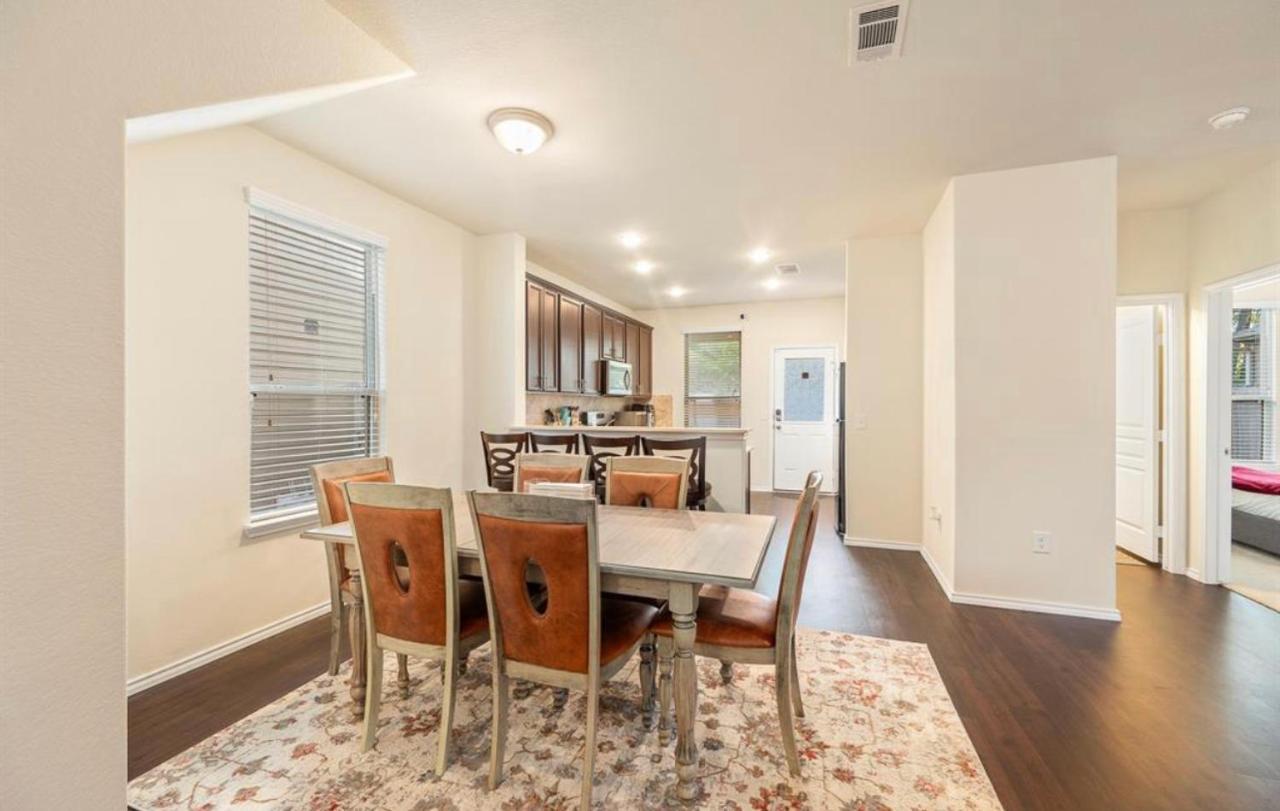 Villa N-E-G House - Near David Wayne Hooks Airport Houston Esterno foto