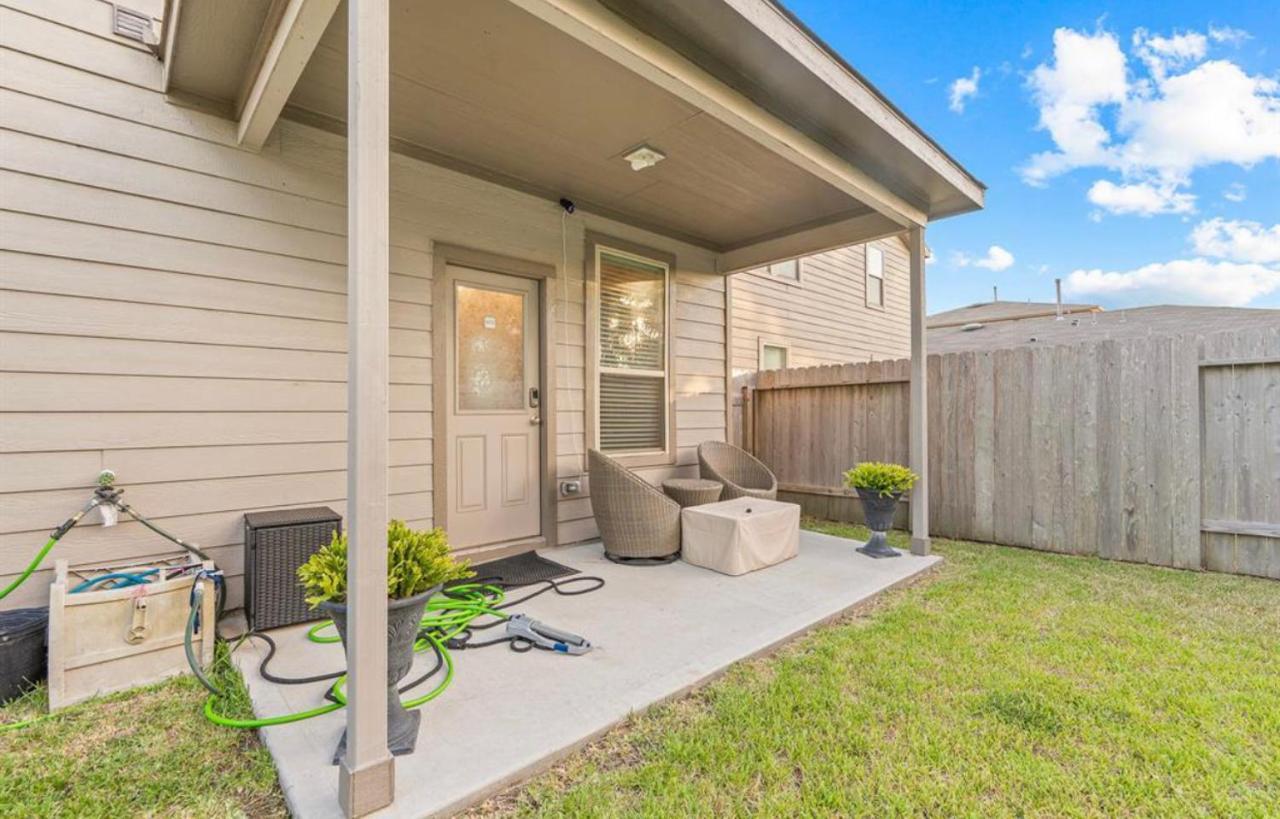 Villa N-E-G House - Near David Wayne Hooks Airport Houston Esterno foto