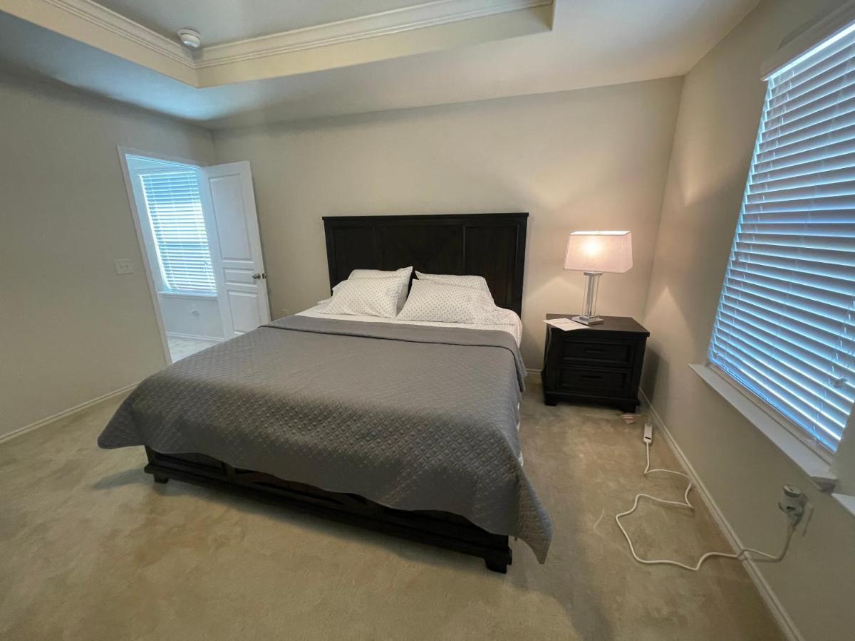 Villa N-E-G House - Near David Wayne Hooks Airport Houston Esterno foto
